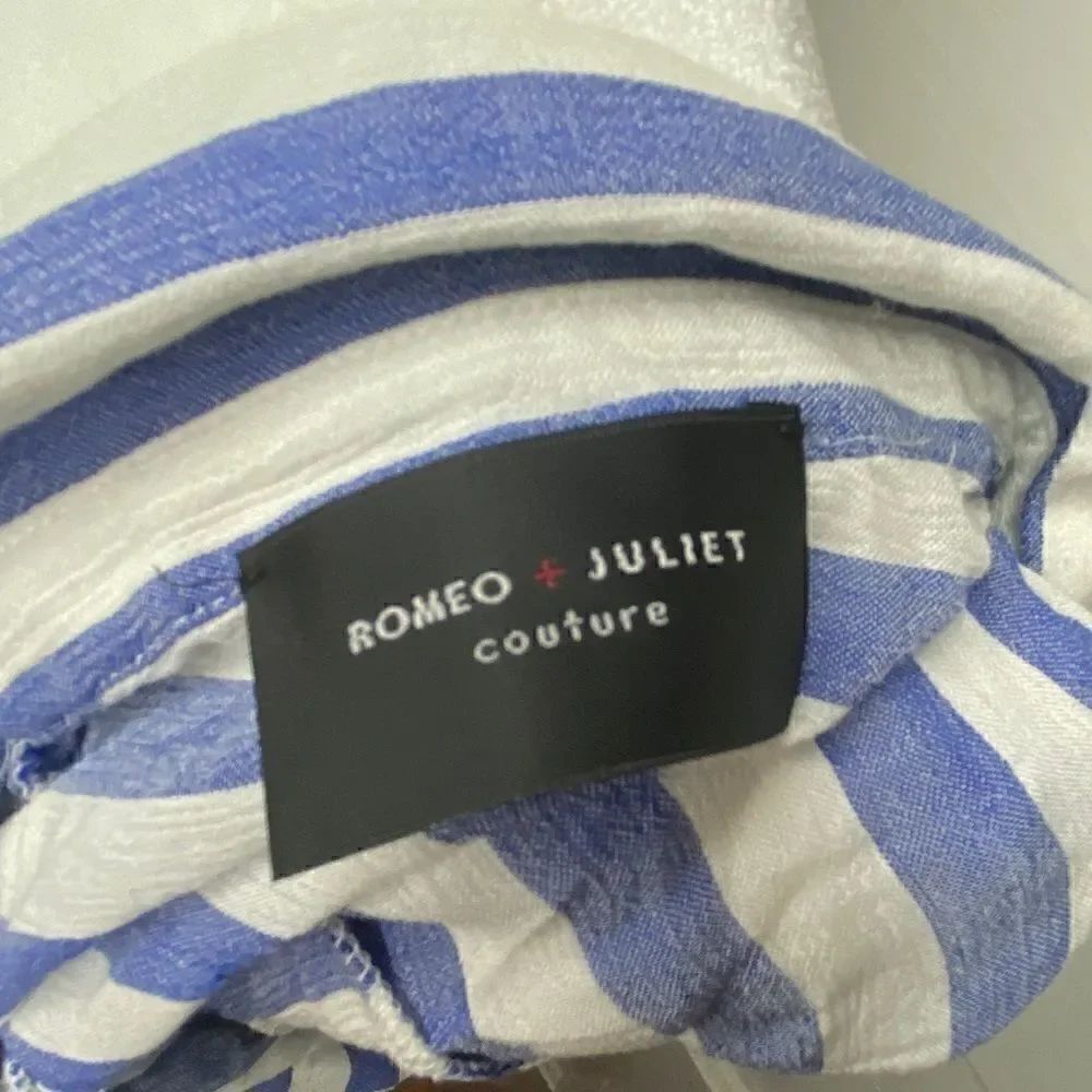Romeo + Juliet Couture Open Back Button Up - Picture 7 of 8